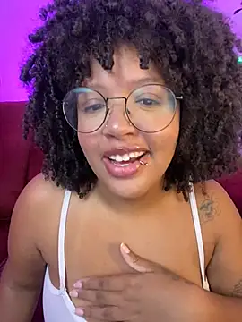 Snapshot of 99_Lilith chatting on 02-19-26, 12:07 99 Lilith online show from 02-19-26, 12:07