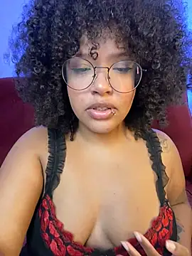 Snapshot of 99_Lilith chatting on 04-19-26, 12:44 99 Lilith online show from 04-19-26, 12:44