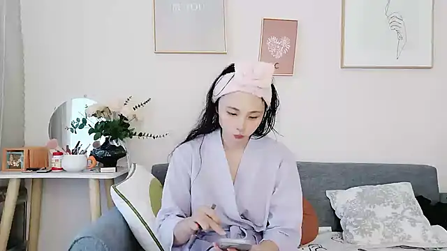 cathy00 online show from 10-17-25, 12:25