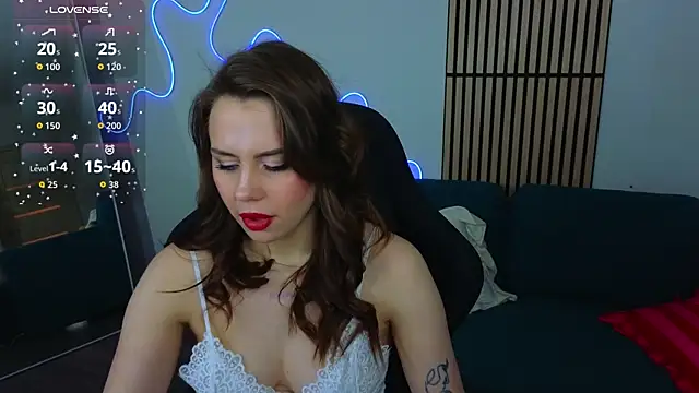 Aisha Riley online show from 02-08-26, 03:10