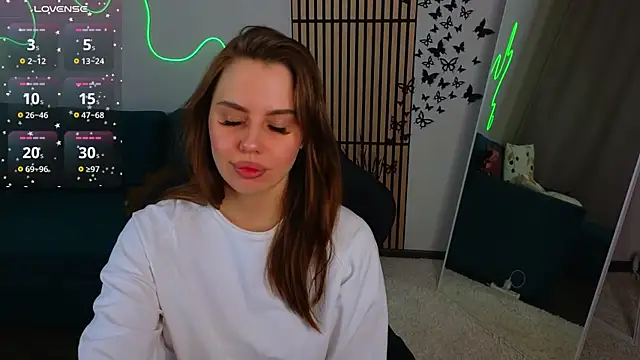 Aisha Riley online show from 12-01-25, 04:08