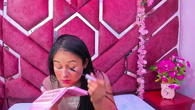 Snapshot of milly_print chatting on 10-08-25, 03:30 milly print online show from 10-08-25, 03:30