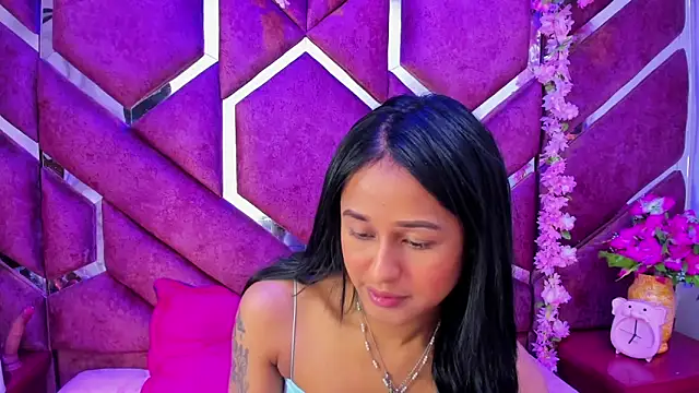 Snapshot of milly_print chatting on 10-04-25, 03:19 milly print online show from 10-04-25, 03:19