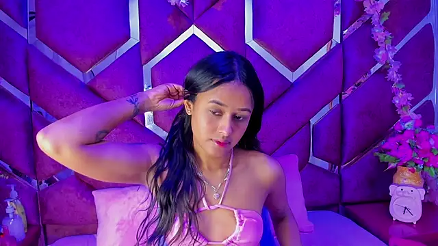 Snapshot of milly_print chatting on 09-20-25, 03:22 milly print online show from 09-20-25, 03:22