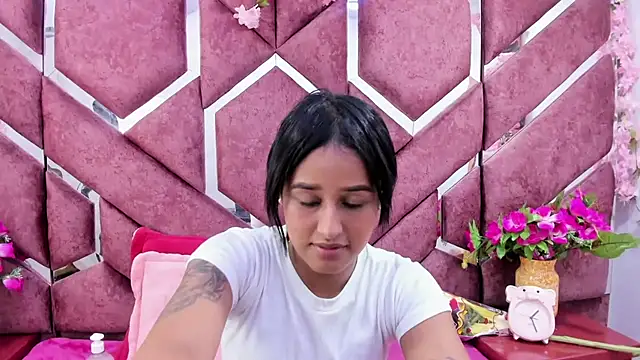 Snapshot of milly_print chatting on 03-09-25, 03:01 milly print online show from 03-09-25, 03:01