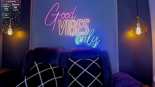 LOLIITA  LOVE online show from 10-15-25, 05:32