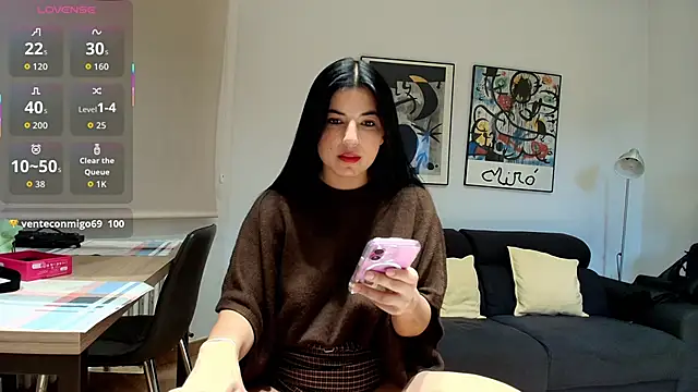 Arya 33 online show from 12-22-25, 08:36