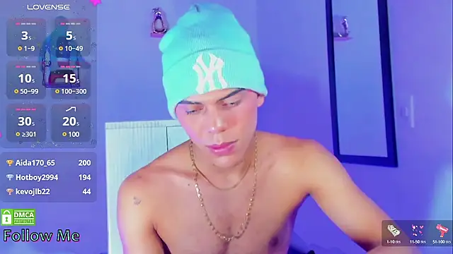 Snapshot of visaelX chatting on 03-15-25, 05:26 visaelX online show from 03-15-25, 05:26