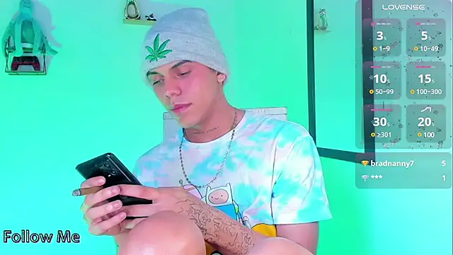 Snapshot of visaelX chatting on 03-09-25, 02:21 visaelX online show from 03-09-25, 02:21