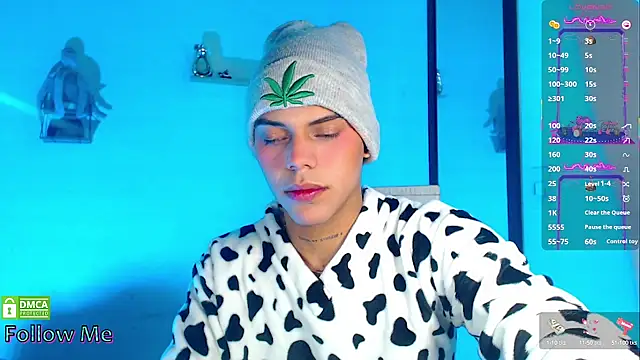 Snapshot of visaelX chatting on 03-09-25, 08:07 visaelX online show from 03-09-25, 08:07