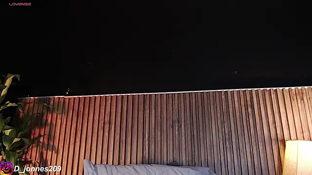 Snapshot of DilanJonnes_ chatting on 10-04-25, 09:27 DilanJonnes online show from 10-04-25, 09:27