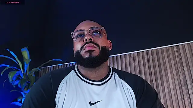 Snapshot of DilanJonnes_ chatting on 01-29-25, 10:11 DilanJonnes online show from 01-29-25, 10:11