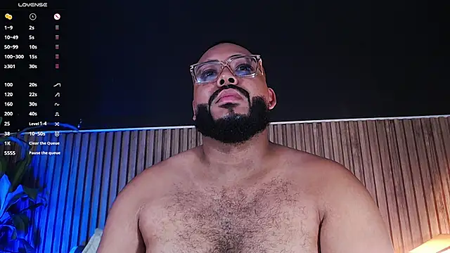 Snapshot of DilanJonnes_ chatting on 02-05-25, 10:33 DilanJonnes online show from 02-05-25, 10:33