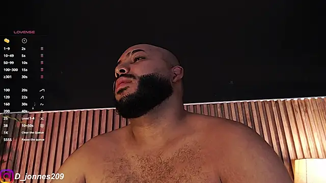 Snapshot of DilanJonnes_ chatting on 09-20-25, 10:48 DilanJonnes online show from 09-20-25, 10:48