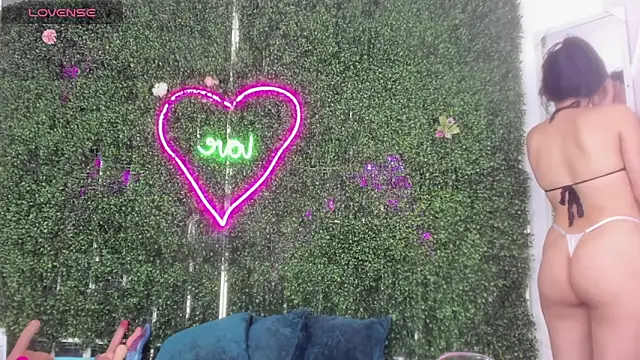 emy 0 online show from 02-09-26, 07:45