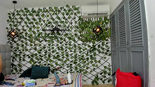 emy 0 online show from 01-15-26, 07:28