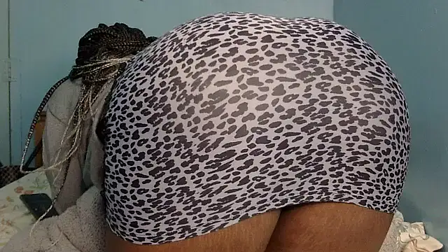 medinahswee online show from 11-24-25, 04:18