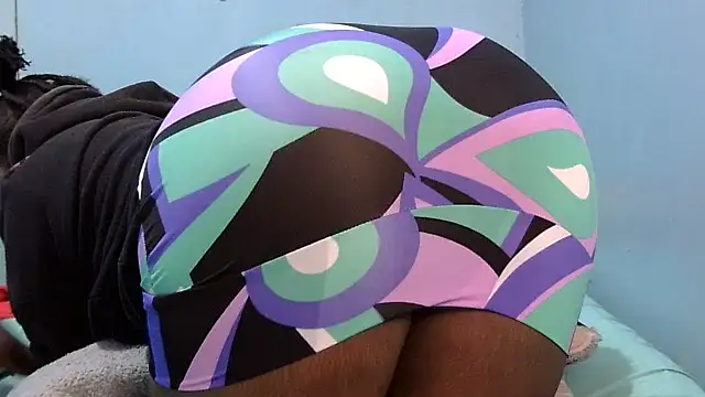 medinahswee online show from 12-22-25, 08:14