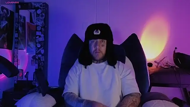 Ash gusbig online show from 11-28-25, 02:45