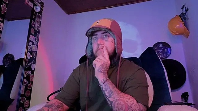 Ash gusbig online show from 09-09-25, 04:44