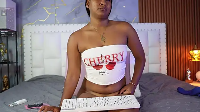 Snapshot of indianschoolgirl chatting on 05-28-26, 08:04 indianschoolgirl online show from 05-28-26, 08:04