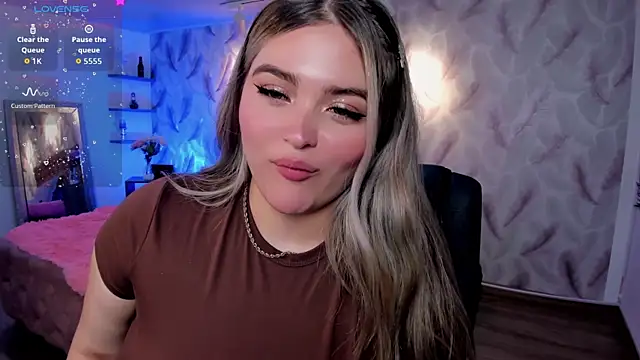 cattaleya    online show from 04-08-26, 04:03