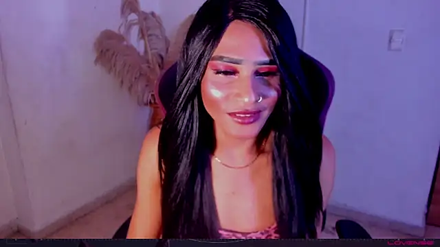 carolinemiller7 online show from 12-20-25, 04:48