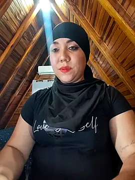 AmbarBurhan online show from 01-14-26, 03:48