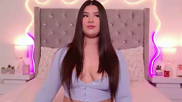 JuliaSUMMERS2022 online show from 02-10-26, 09:58