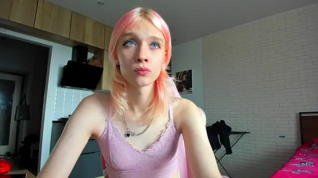  Alice Kitty online show from 06-22-26, 09:17