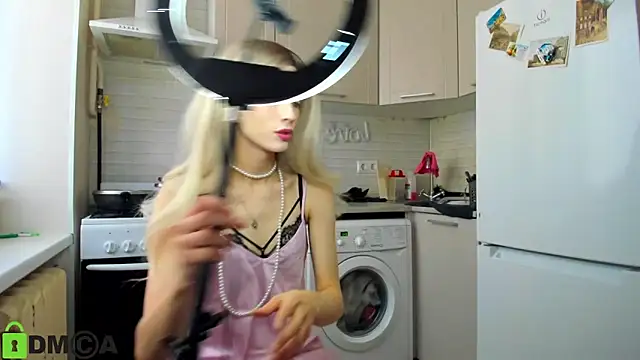  Alice Kitty online show from 03-19-25, 10:44