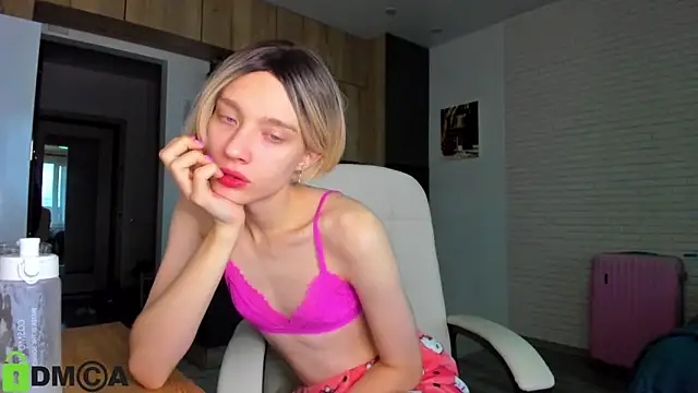  Alice Kitty online show from 10-15-25, 04:22