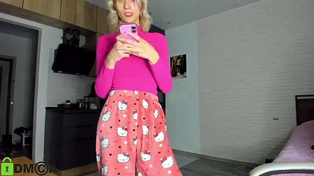  Alice Kitty online show from 11-18-25, 10:40