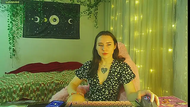 Aurora workerr online show from 12-21-25, 11:12