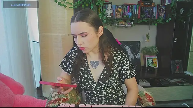 Aurora workerr online show from 04-17-26, 11:57