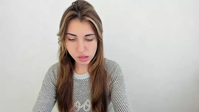 Snapshot of Summmmersky chatting on 03-02-25, 02:36 Summmmersky online show from 03-02-25, 02:36