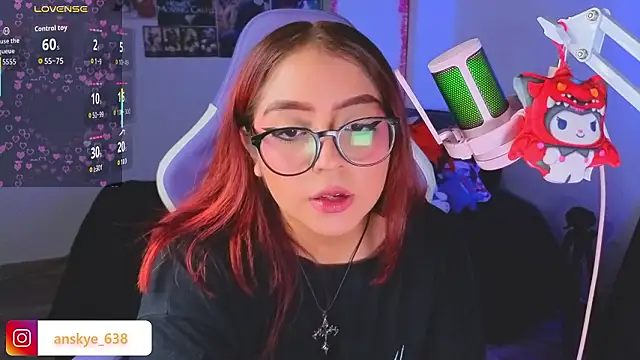 Snapshot of AnngelaSkye chatting on 02-26-26, 06:35 AnngelaSkye online show from 02-26-26, 06:35