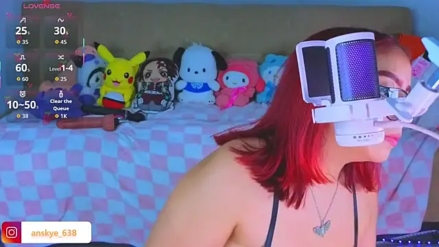 AnngelaSkye online show from 10-17-25, 04:16