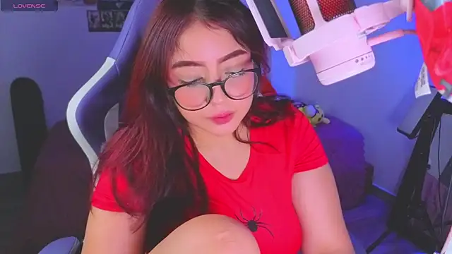 Snapshot of AnngelaSkye chatting on 05-07-26, 09:23 AnngelaSkye online show from 05-07-26, 09:23