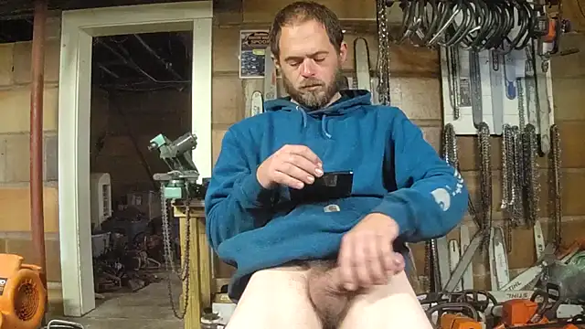 Bigoleslong98765 online show from 10-31-25, 02:46