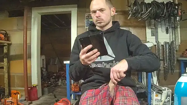 Bigoleslong98765 online show from 12-20-25, 07:39