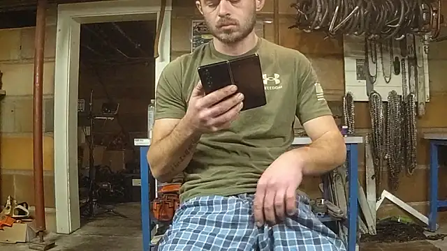 Bigoleslong98765 online show from 01-10-26, 07:15