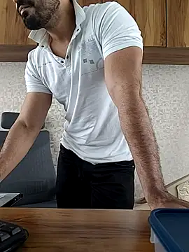 indianguy89 online show from 04-19-26, 06:58