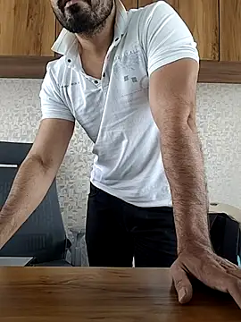 indianguy89 online show from 04-12-26, 05:54