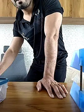 indianguy89 online show from 04-04-26, 05:47