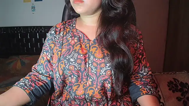 Snapshot of Most-Beautiful-Queen chatting on 10-17-25, 06:21 Most-Beautiful-Queen online show from 10-17-25, 06:21
