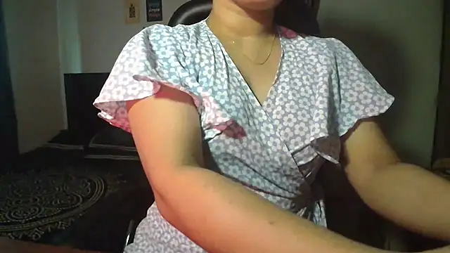 Snapshot of Most-Beautiful-Queen chatting on 05-23-26, 04:55 Most-Beautiful-Queen online show from 05-23-26, 04:55