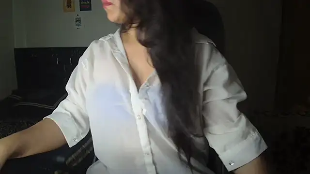 Snapshot of Most-Beautiful-Queen chatting on 04-25-26, 04:37 Most-Beautiful-Queen online show from 04-25-26, 04:37