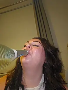 Snapshot of Britishbella chatting on 02-22-26, 01:30 Britishbella online show from 02-22-26, 01:30