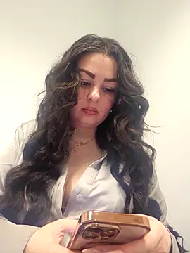 Snapshot of Britishbella chatting on 02-05-26, 03:08 Britishbella online show from 02-05-26, 03:08